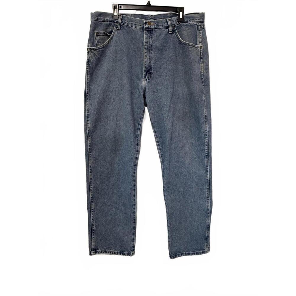 Wrangler Jeans Mens 40x30 Blue Straight Fit Denim Classic Casual 5 Pocket Style